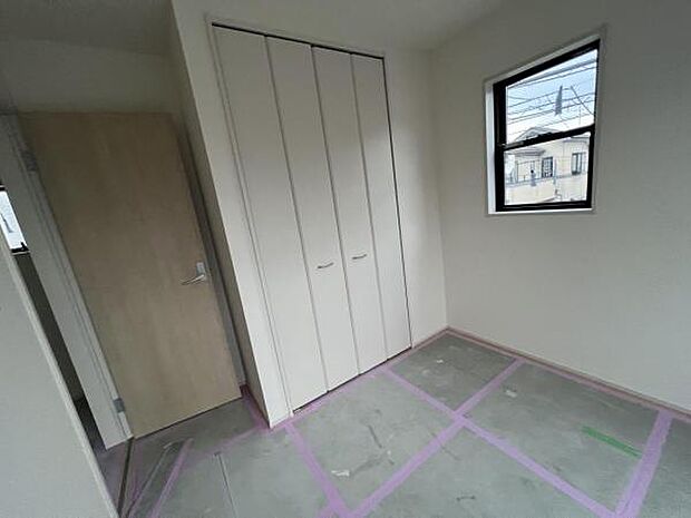 いつでもお部屋をスッキリお使い頂ける収納スペースを設置中の物を確認しやすく取り出しやすい収納スペース