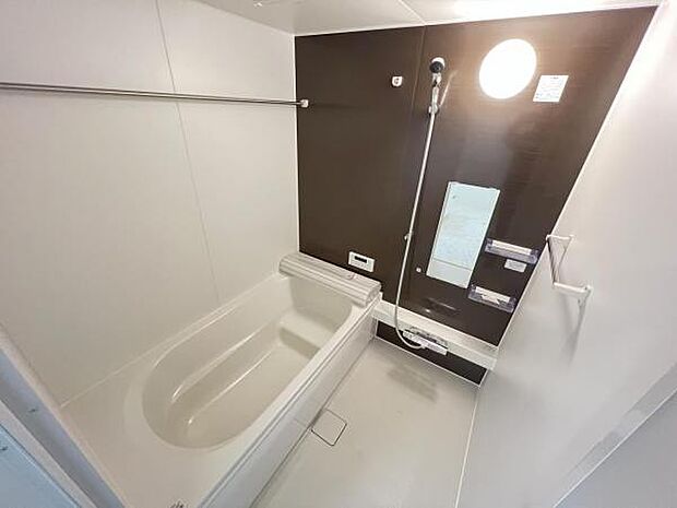 お風呂でほっとひといき。1日の疲れを癒しましょう。