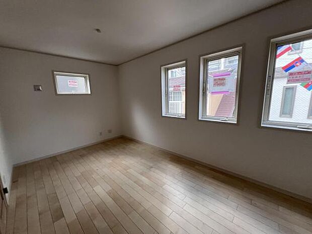 リビングダイニングになりますご家族そろっての素敵な空間になりそうですね暖かな日差しが差し込むリビング