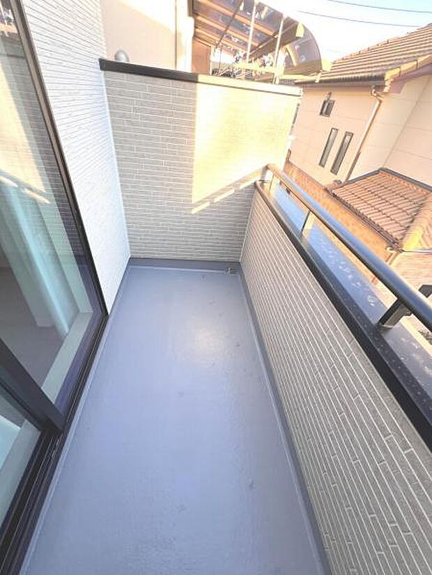 お洗濯ものを気持ち良く太陽の光で干せるのが嬉しいですね。