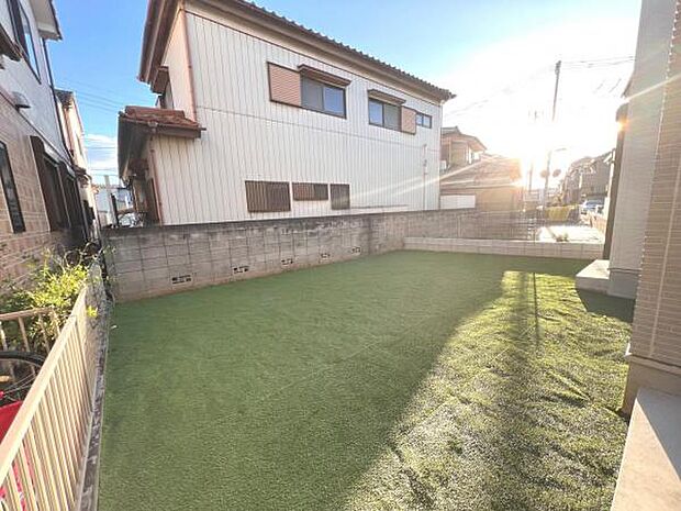 お子様の遊び場として、ペットとふれあいの場としていかがですか。