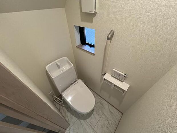 ほっと安らげるトイレ空間です。