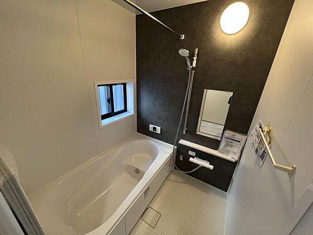 お風呂でほっとひといき。1日の疲れを癒しましょう。