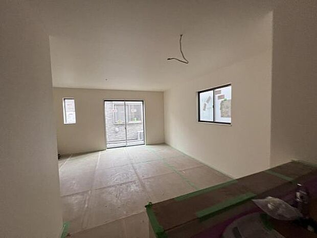 リビングダイニングになりますご家族そろっての素敵な空間になりそうですね暖かな日差しが差し込むリビング