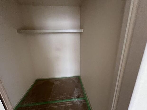 いつでもお部屋をスッキリお使い頂ける収納スペースを設置中の物を確認しやすく取り出しやすい収納スペース