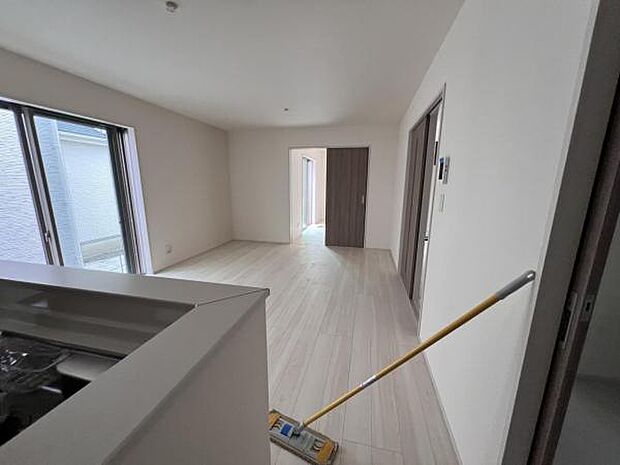 リビングダイニングになりますご家族そろっての素敵な空間になりそうですね暖かな日差しが差し込むリビング