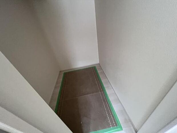 いつでもお部屋をスッキリお使い頂ける収納スペースを設置中の物を確認しやすく取り出しやすい収納スペース