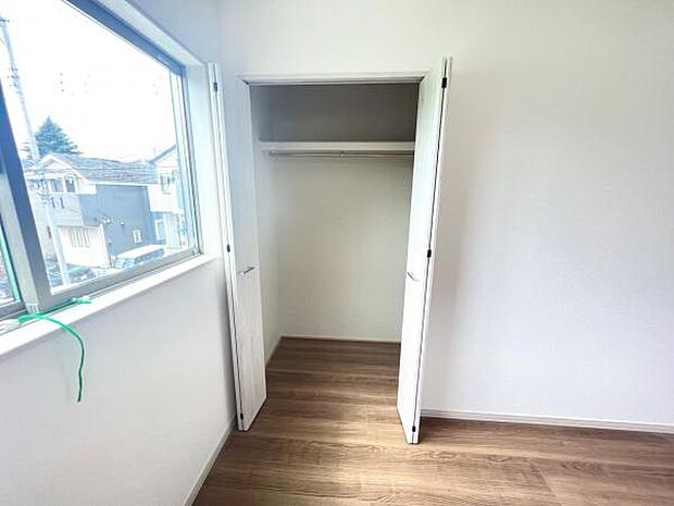 子供部屋や趣味の部屋など用途に合わせてお使いいただけます。