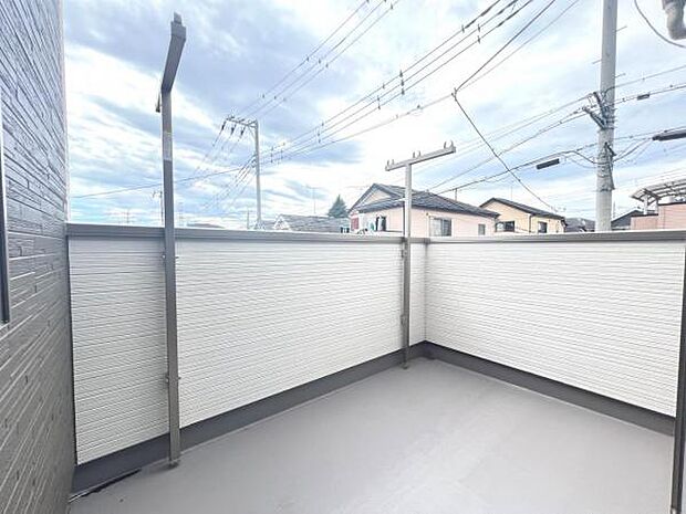 お洗濯ものを気持ち良く太陽の光で干せるのが嬉しいですね。