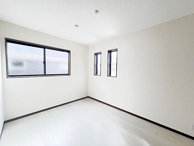 子供部屋にもちょうど良い大きさのお部屋です。