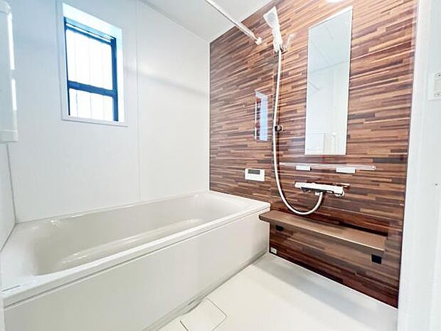 お風呂でほっとひといき。1日の疲れを癒しましょう。