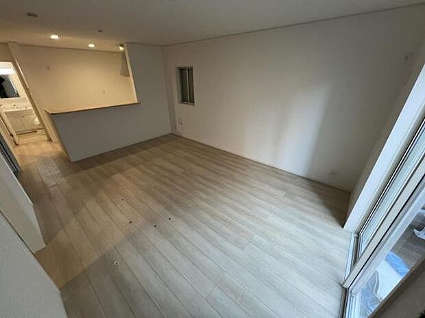 家族団らんの場所としてゆったりと居心地の良いリビングです。