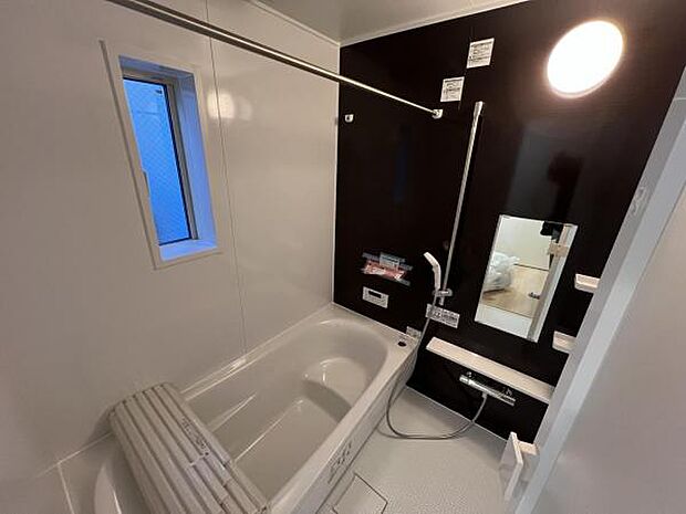 お風呂でほっとひといき。1日の疲れを癒しましょう。