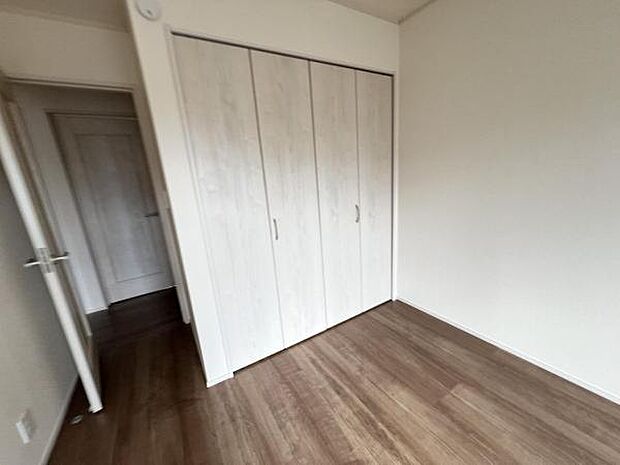 いつでもお部屋をスッキリお使い頂ける収納スペースを設置中の物を確認しやすく取り出しやすい収納スペース