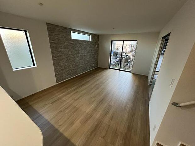 ご家族の温かい時間を演出するダイニングスペースです。