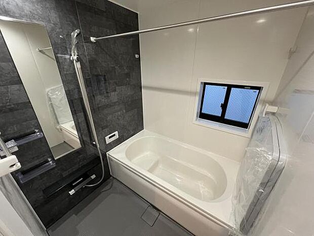 お風呂でほっとひといき。1日の疲れを癒しましょう。