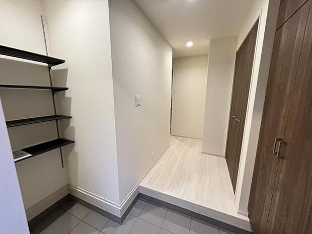 いつも気持ちよくご家族を迎えられる玄関です。