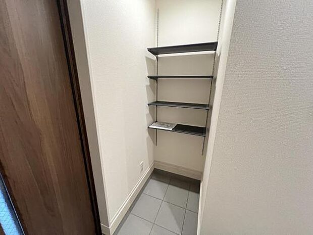 収納豊富な間取りで、室内もスッキリ快適です。