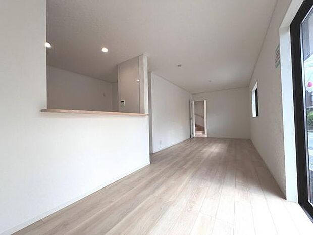 ご家族の温かい時間を演出するダイニングスペースです。