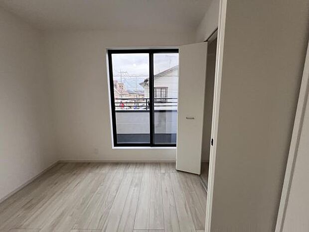 子供部屋にもちょうど良い大きさのお部屋です子供部屋や趣味の部屋など用途に合わせてお使いいただけます。