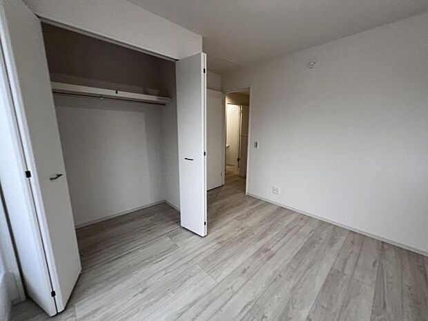 いつでもお部屋をスッキリお使い頂ける収納スペースを設置中の物を確認しやすく取り出しやすい収納スペース