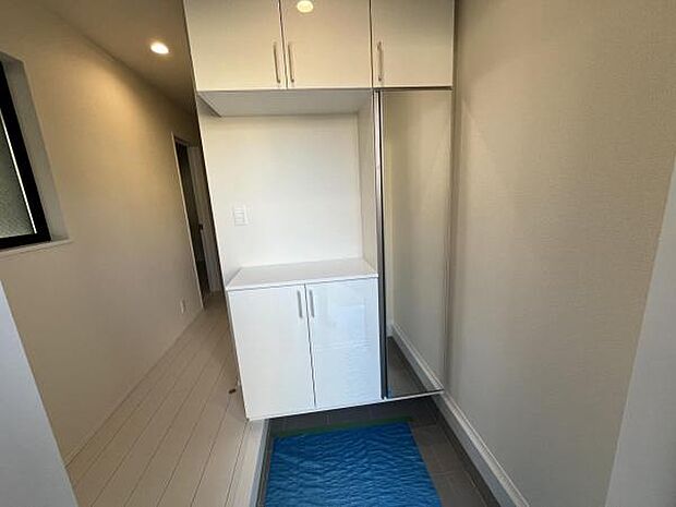 いつも気持ちよくご家族を迎えられる玄関です。