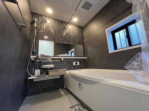 お風呂でほっとひといき。1日の疲れを癒しましょう。