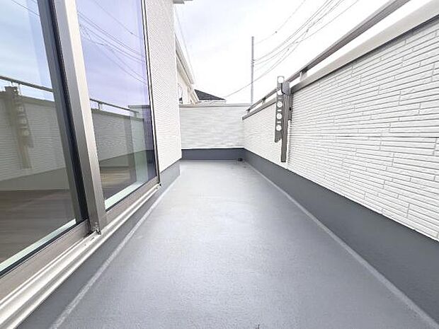 お洗濯ものを気持ち良く太陽の光で干せるのが嬉しいですね。