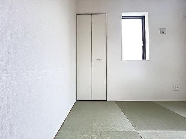 一部屋あるとうれしい和室。客間、晩酌、家族団らんなど色々使えますね。