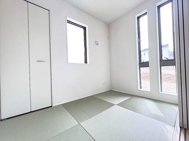 和室スペースです。畳のお部屋は寛げる空間ですね。