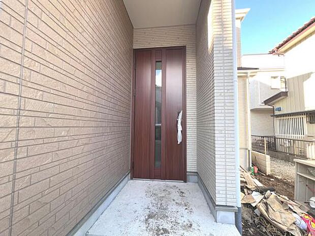 散らかりがちな玄関もスッキリの玄関収納付。