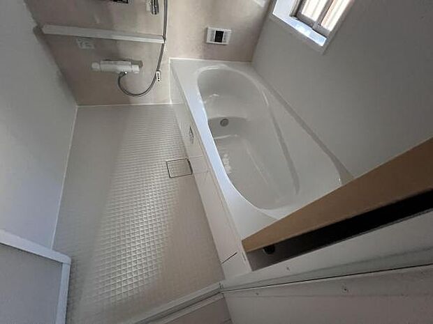 お風呂でほっとひといき1日の疲れを癒しましょうスタイリッシュな浴室で1日の疲れをゆったり癒されるのも