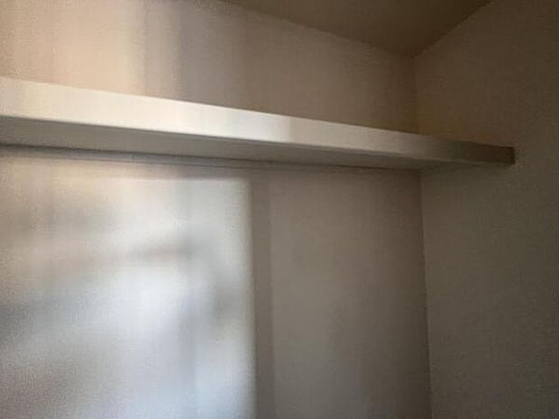 いつでもお部屋をスッキリお使い頂ける収納スペースを設置中の物を確認しやすく取り出しやすい収納スペース