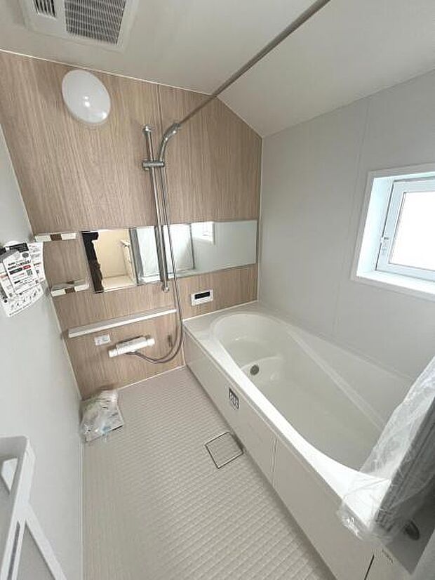 お風呂でほっとひといき。1日の疲れを癒しましょう。