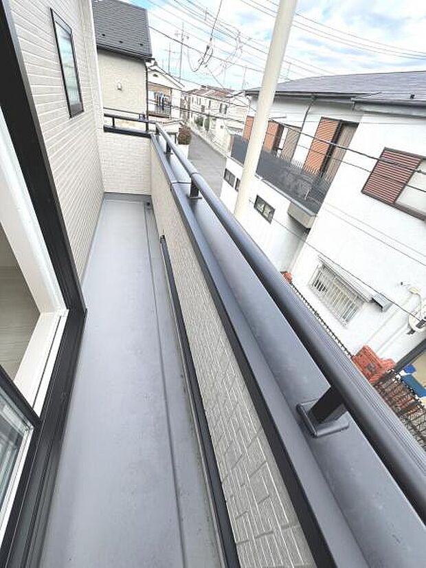 お洗濯ものを気持ち良く太陽の光で干せるのが嬉しいですね。