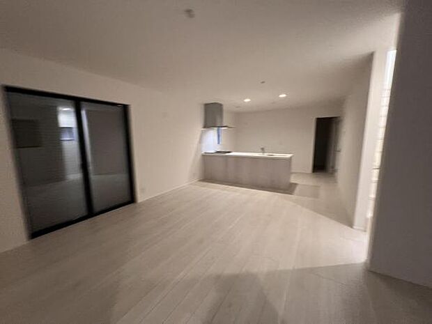 ご家族の温かい時間を演出するダイニングスペースです落ち着きのある雰囲気のダイニングスペースですキ