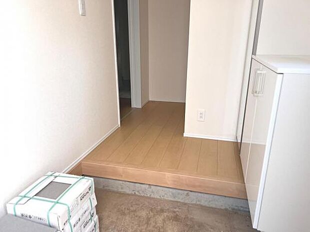 散らかりがちな玄関もスッキリの玄関収納付。