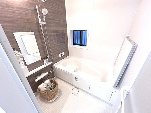 お風呂でほっとひといき。1日の疲れを癒しましょう。