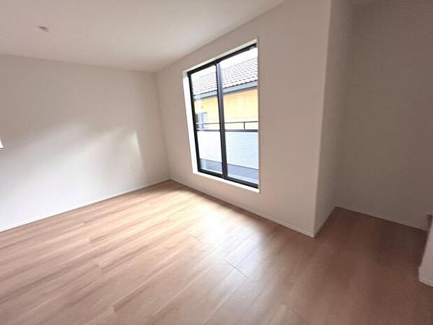 リビングダイニングになります。ご家族そろっての素敵な空間になりそうですね。