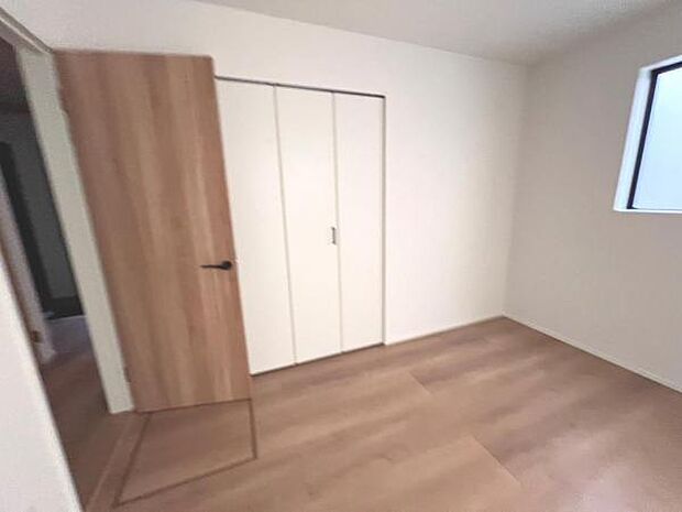 子供部屋にもちょうど良い大きさのお部屋です。