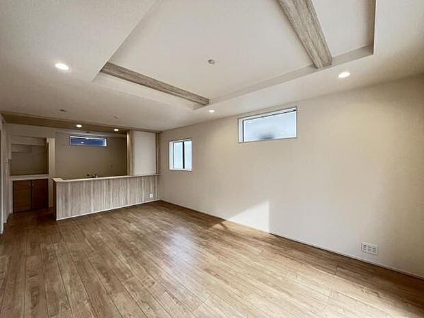 ご家族の温かい時間を演出するダイニングスペースです。