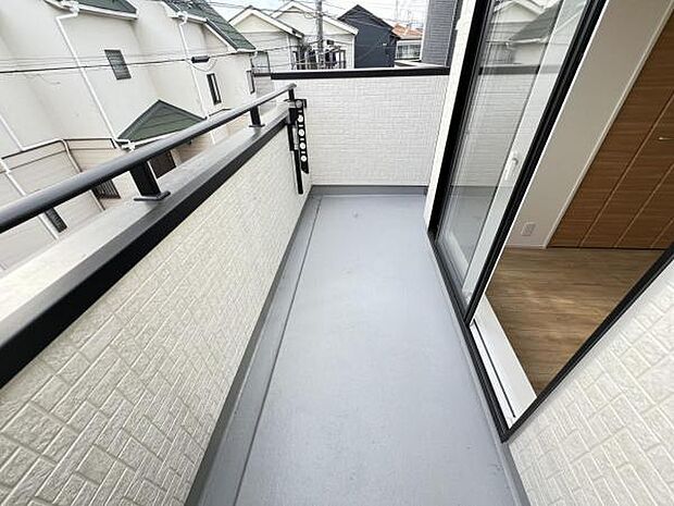 お洗濯ものを気持ち良く太陽の光で干せるのが嬉しいですね。