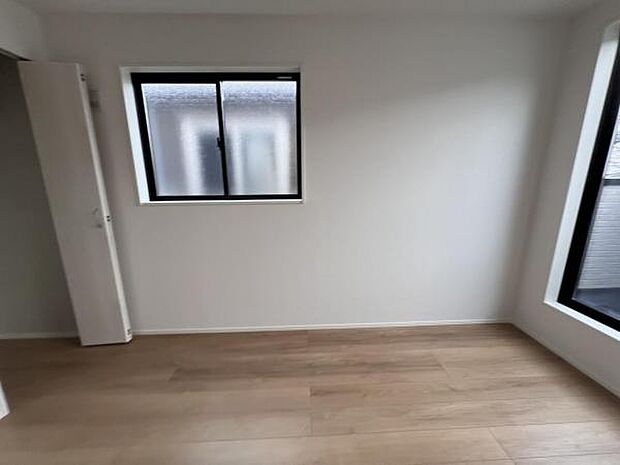 子供部屋にもちょうど良い大きさのお部屋です子供部屋や趣味の部屋など用途に合わせてお使いいただけます。