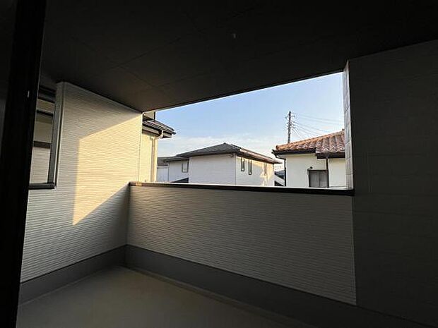 お洗濯ものを気持ち良く太陽の光で干せるのが嬉しいですね。