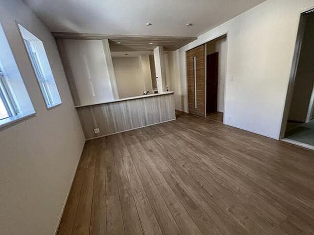 家族団らんの場所としてゆったりと居心地の良いリビングです明るい日差しが入る風通しの良いリビングですご