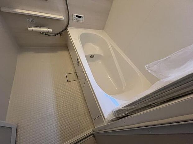 お風呂でほっとひといき1日の疲れを癒しましょうスタイリッシュな浴室で1日の疲れをゆったり癒されるのも