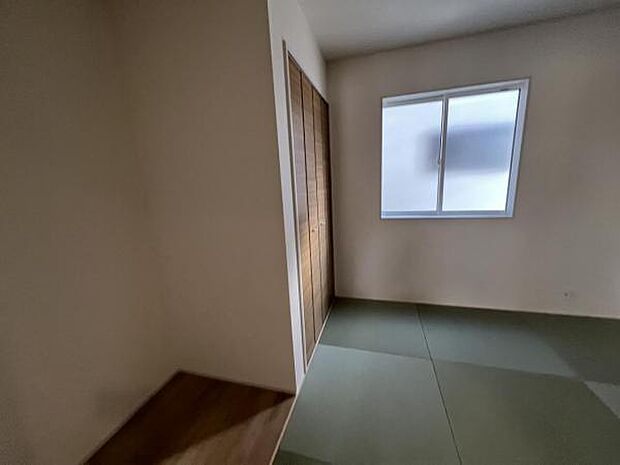 いつでもお部屋をスッキリお使い頂ける収納スペースを設置中の物を確認しやすく取り出しやすい収納スペース