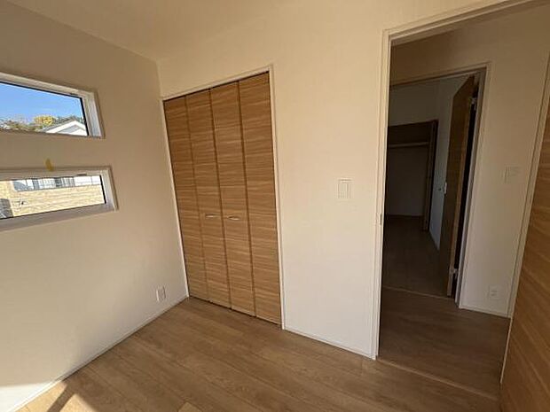 いつでもお部屋をスッキリお使い頂ける収納スペースを設置中の物を確認しやすく取り出しやすい収納スペース