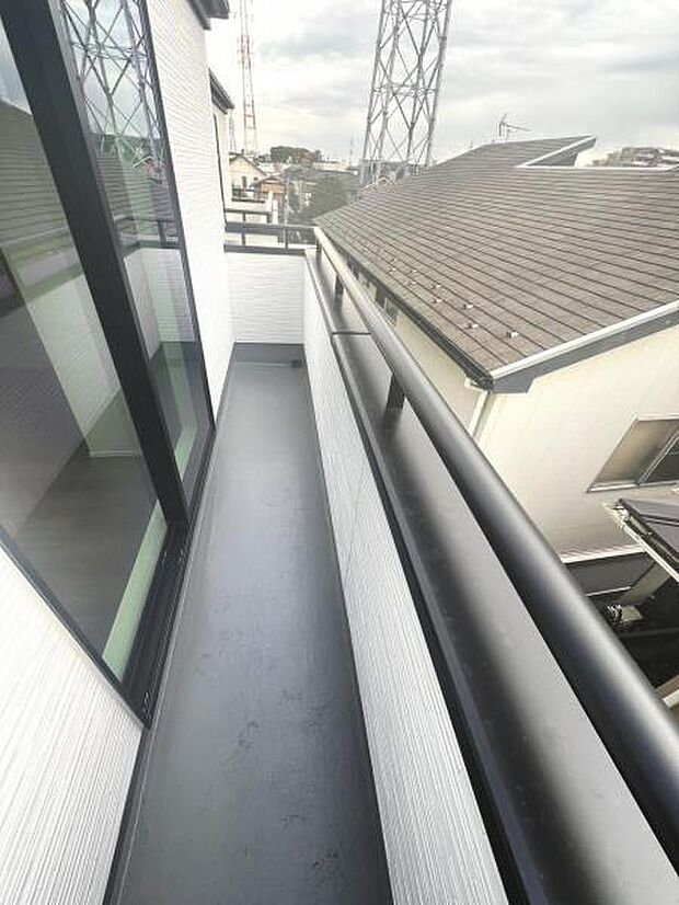 お洗濯ものを気持ち良く太陽の光で干せるのが嬉しいですね。