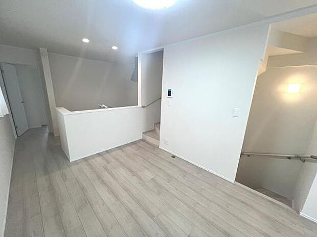 ご家族の温かい時間を演出するダイニングスペースです。